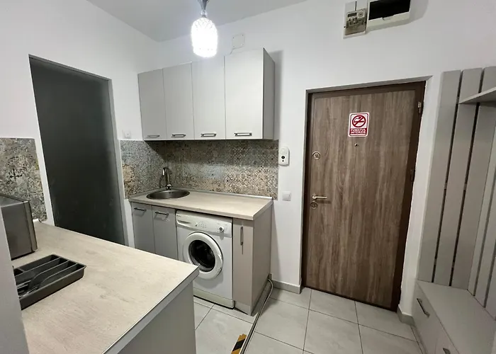 Bright & Beautiful In Prime Location Walk To Everything Apartamento